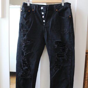Levi's 501 Wedgie distressed jeans